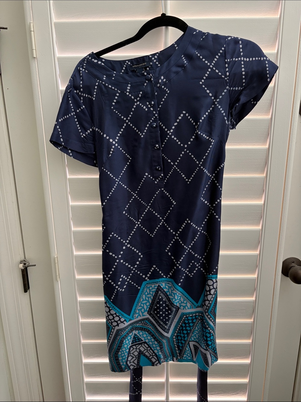 Banana Republic Size S Navy Shift Dress with Teal Accents